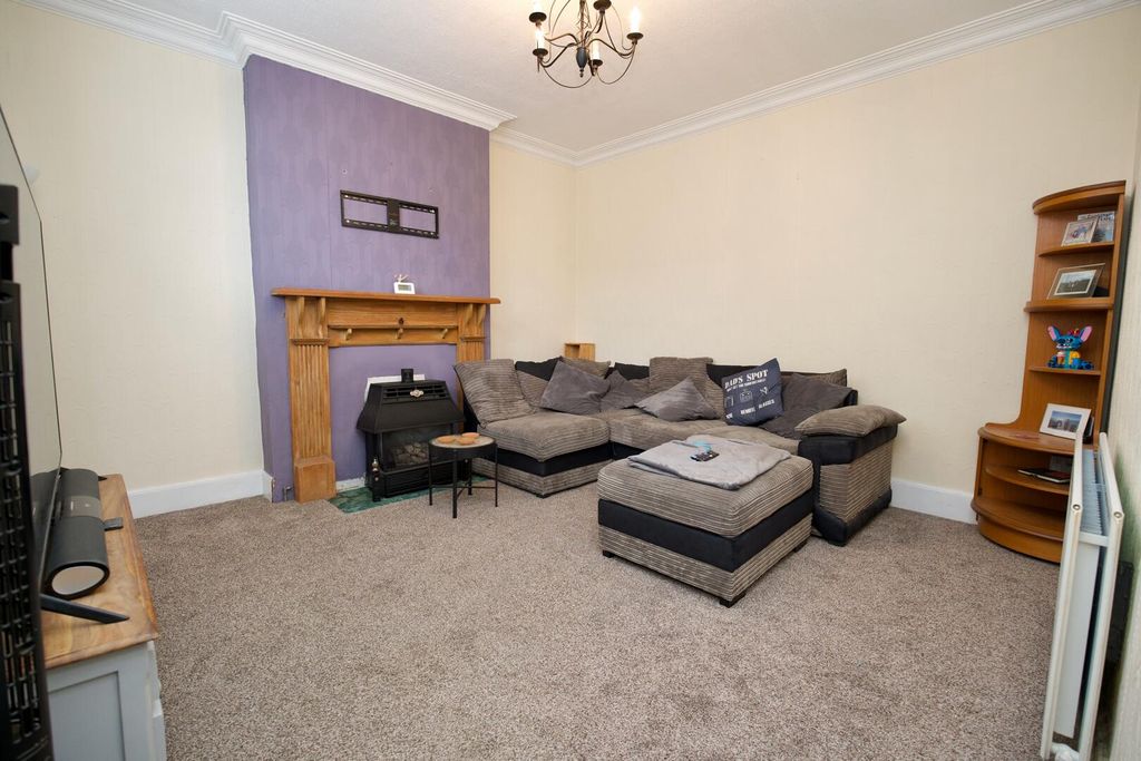 Property photo 3 of 13 Living Room