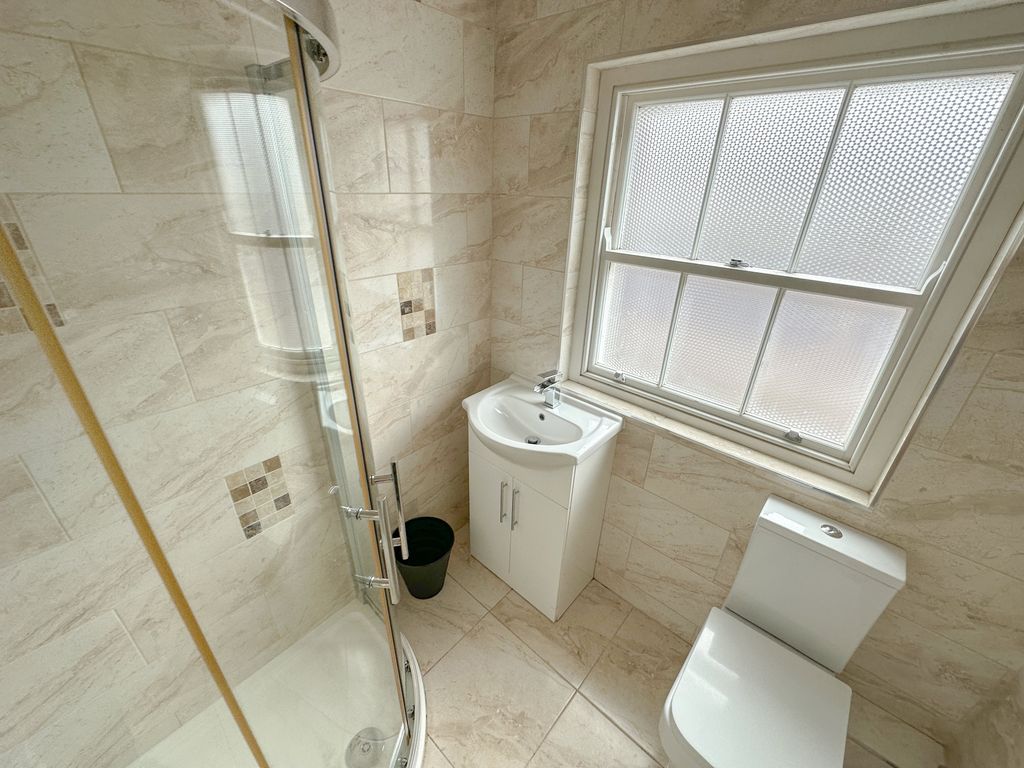 Property photo 3 of 4 3