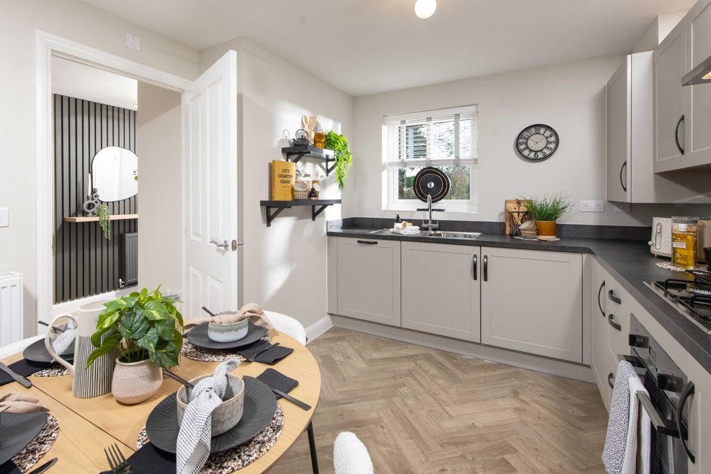 Property photo 3 of 10 Alder Kitchen
