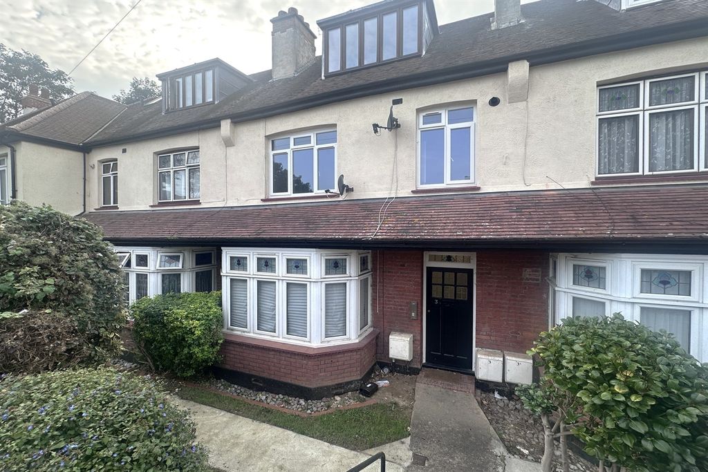 Property photo 1 of 9 (Main)