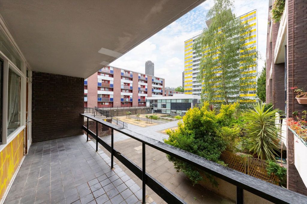 Property photo 1 of 4