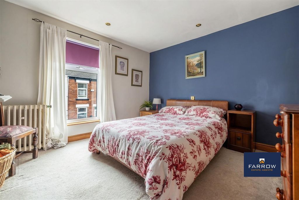 Additional image 18 of 2 bed terraced house for saleBark Street, Cleethorpes DN35