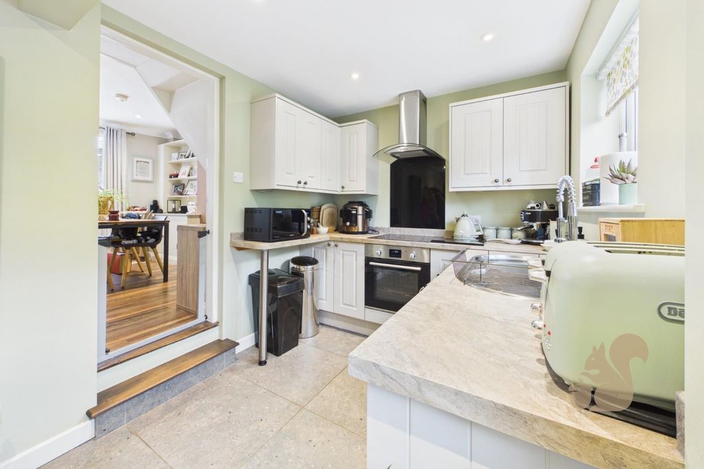 Property photo 2 of 20 Kitchen