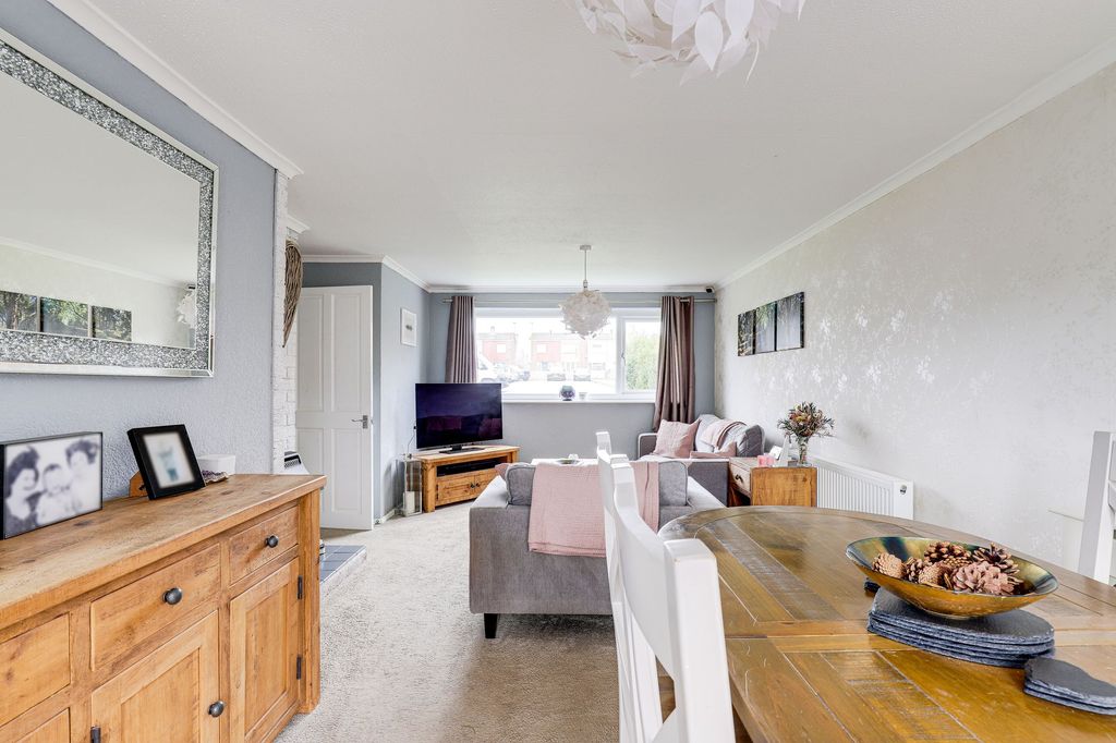 Property photo 3 of 24