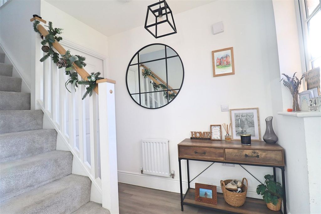 Additional image 13 of 5 bed detached house for saleHome Field Drive, Braintree CM7