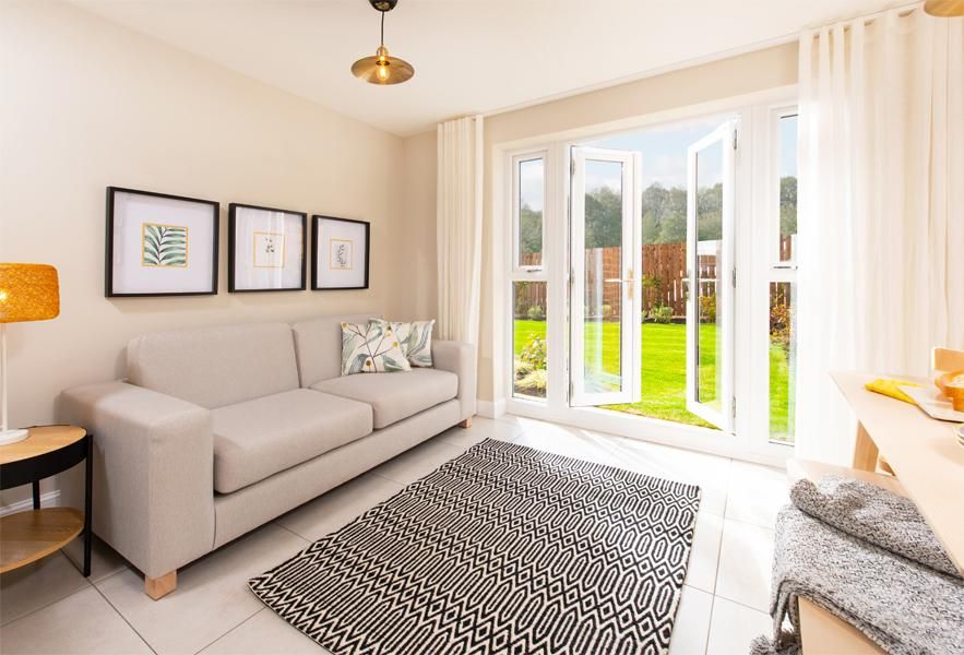 Property photo 2 of 8 Family Dining Kitchen