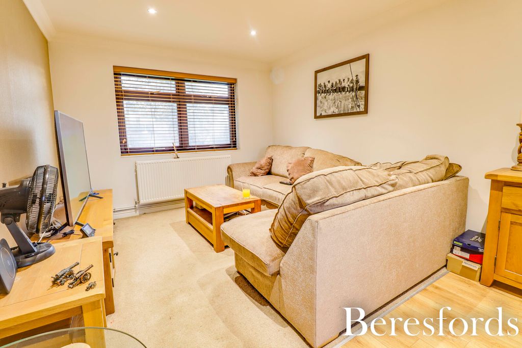 Property photo 2 of 9 Picture No. 06