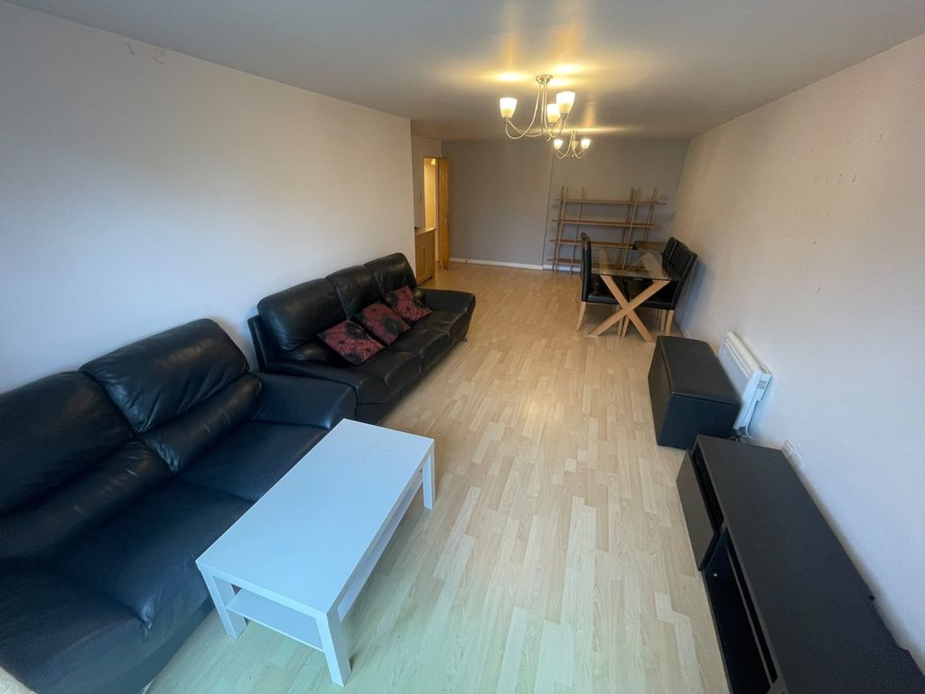 Property photo 2 of 10 Picture No. 25