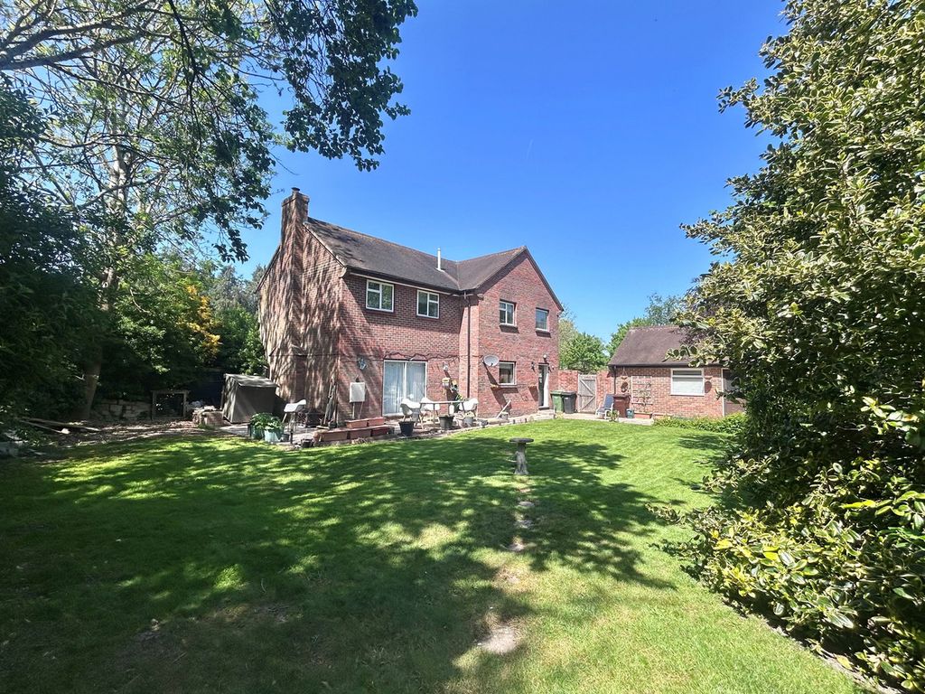 Property photo 1 of 24
