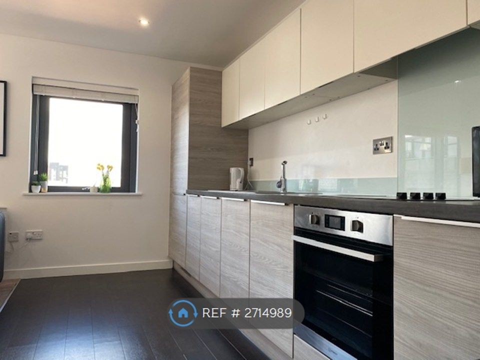 Property photo 2 of 8 Open Bright Kitchen