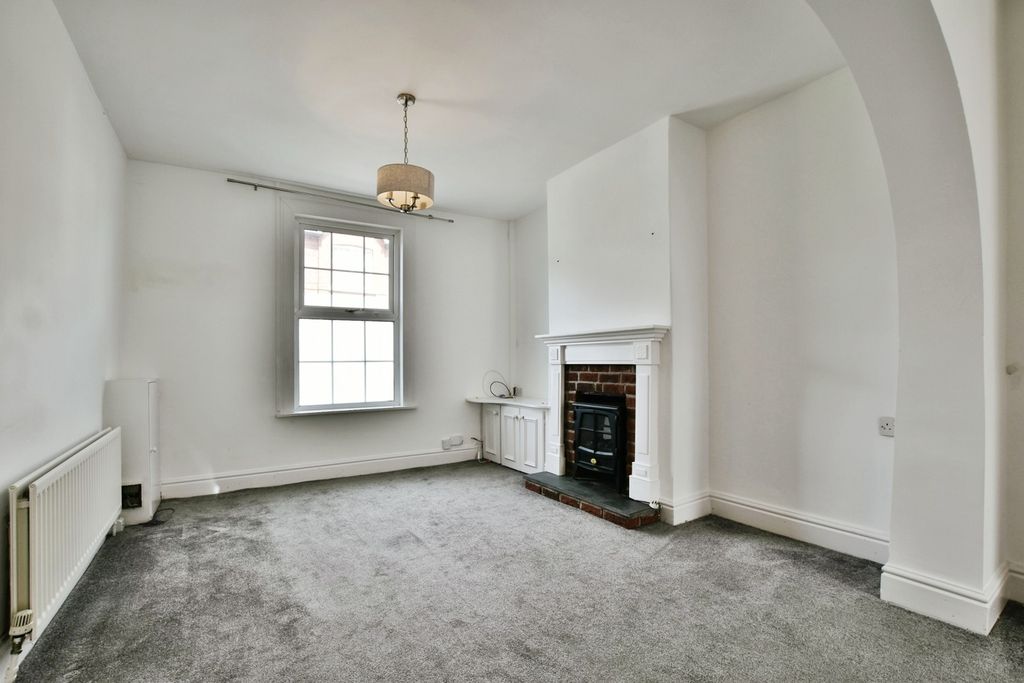 Property photo 2 of 13 Pbox-Img.Jpg