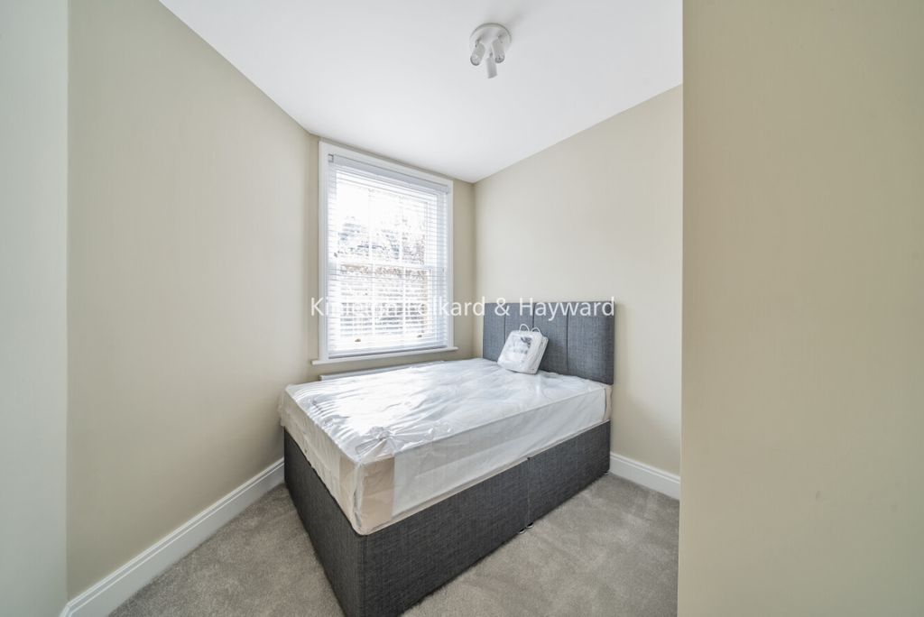Property photo 3 of 6 0A6Ef9c3-E6A8-480E-8