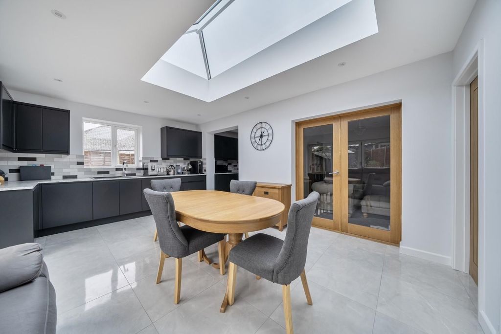 Property photo 3 of 16 1401249-17-6972396E5E73E.Jpg