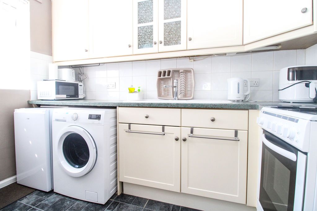 Property photo 3 of 13 Kitchen