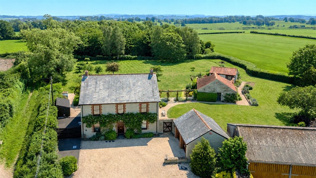 Property photo 1 of 31 Drone Shot