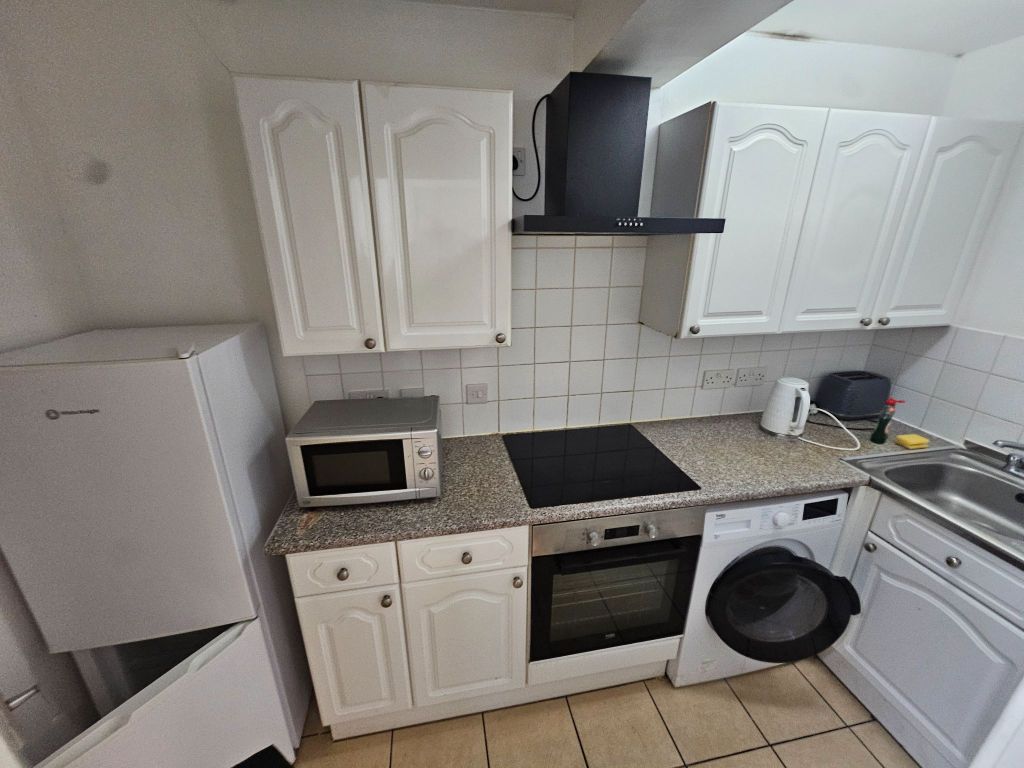 Property photo 3 of 7 Photograph 3