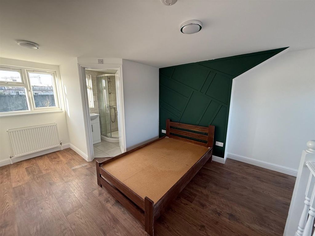 Property photo 3 of 9 4.Jpg