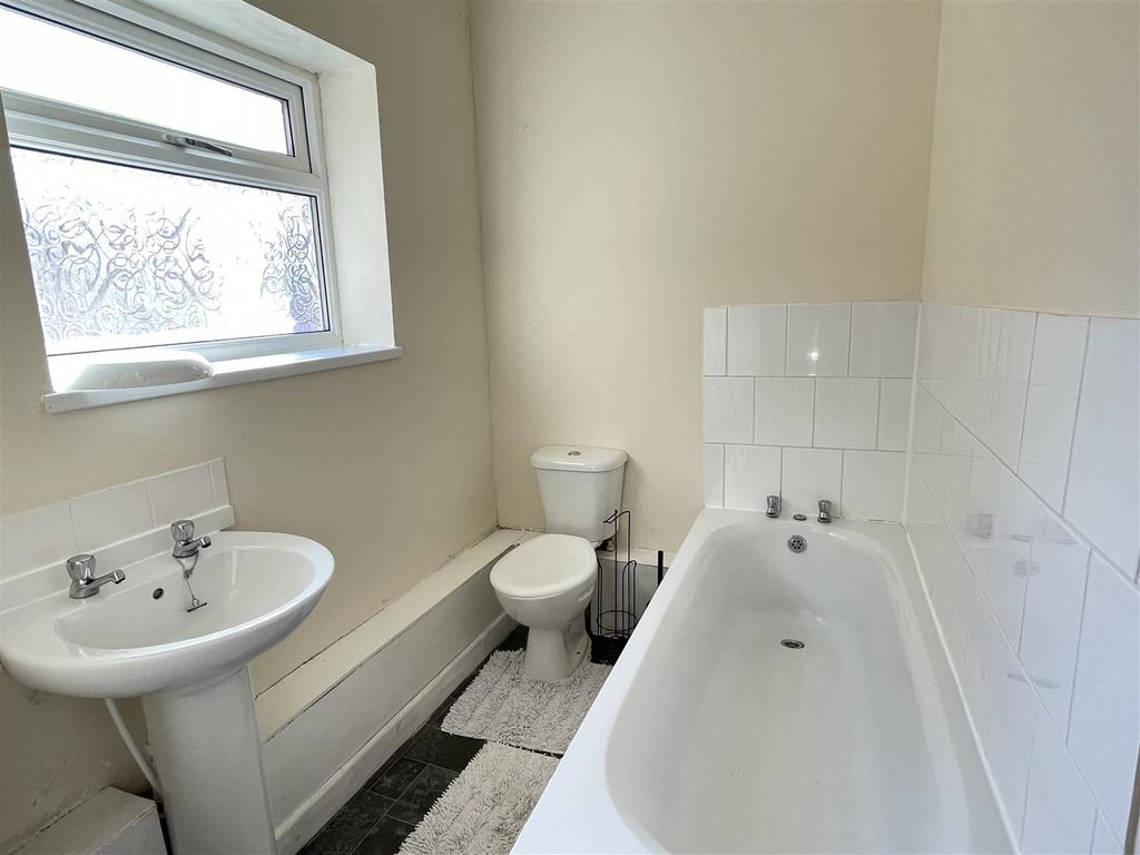 Property photo 3 of 6 Img_0463.Jpg