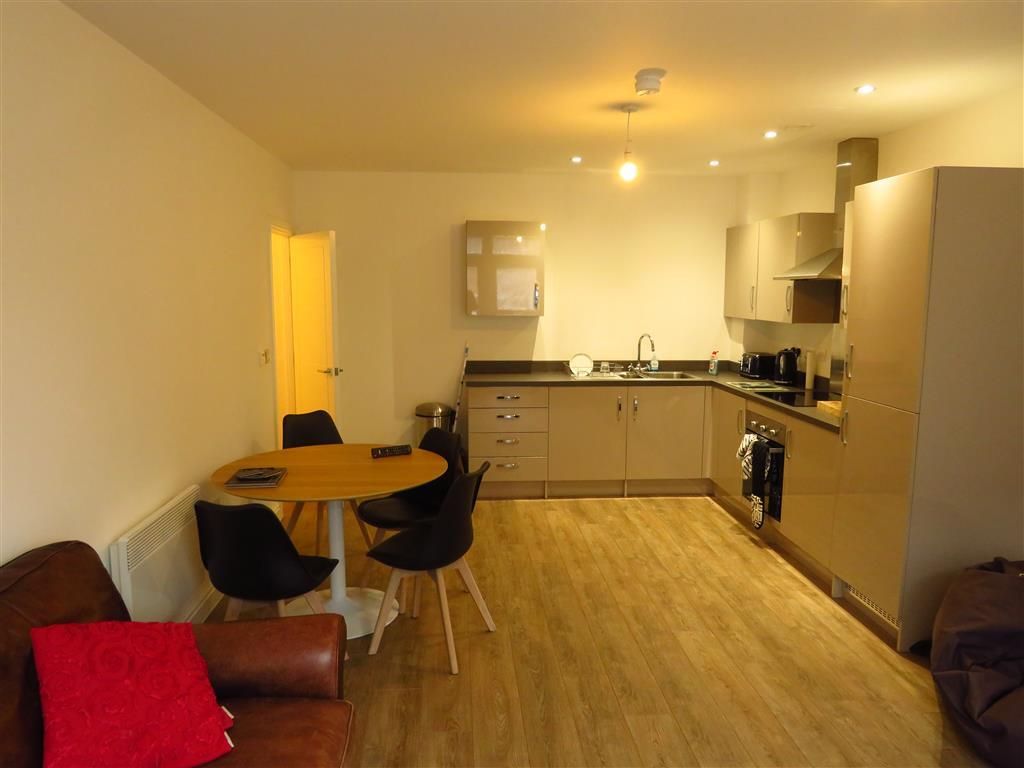 Property photo 3 of 4 Kitchen