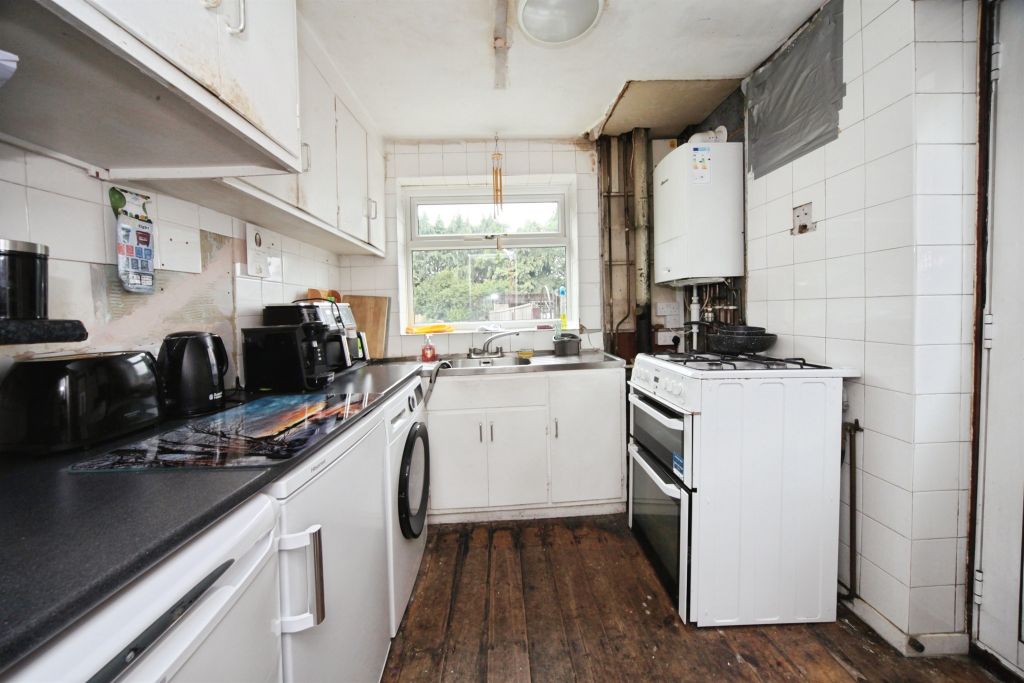 Property photo 2 of 14