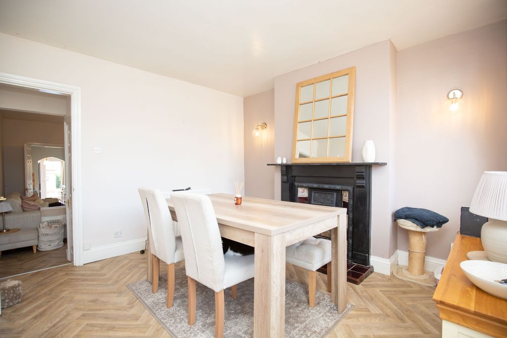 Property photo 3 of 16 Mw-8313