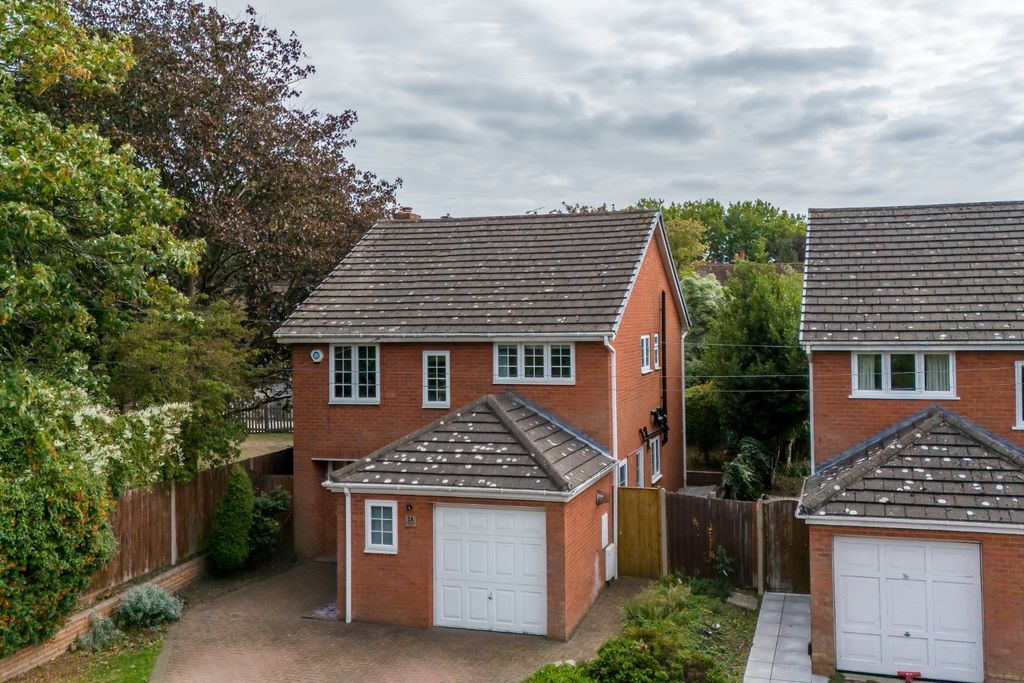 Property photo 1 of 17 5530190