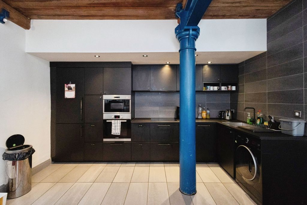 Property photo 2 of 10 Pbox-Img.Jpg