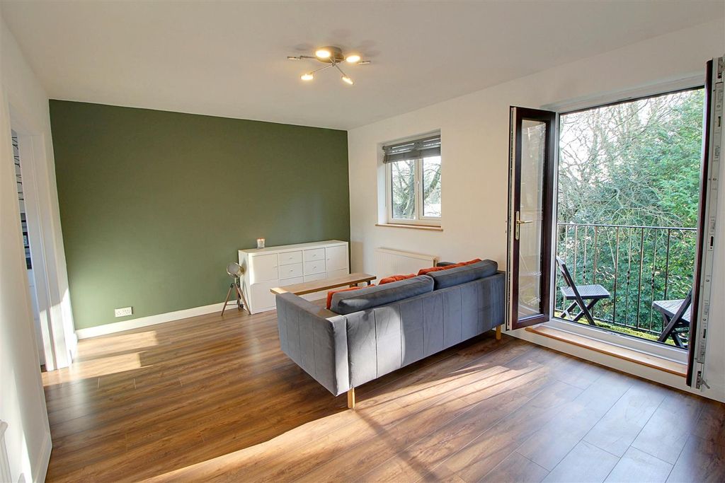 Property photo 2 of 18 Img_2435-Img_2437.Jpg