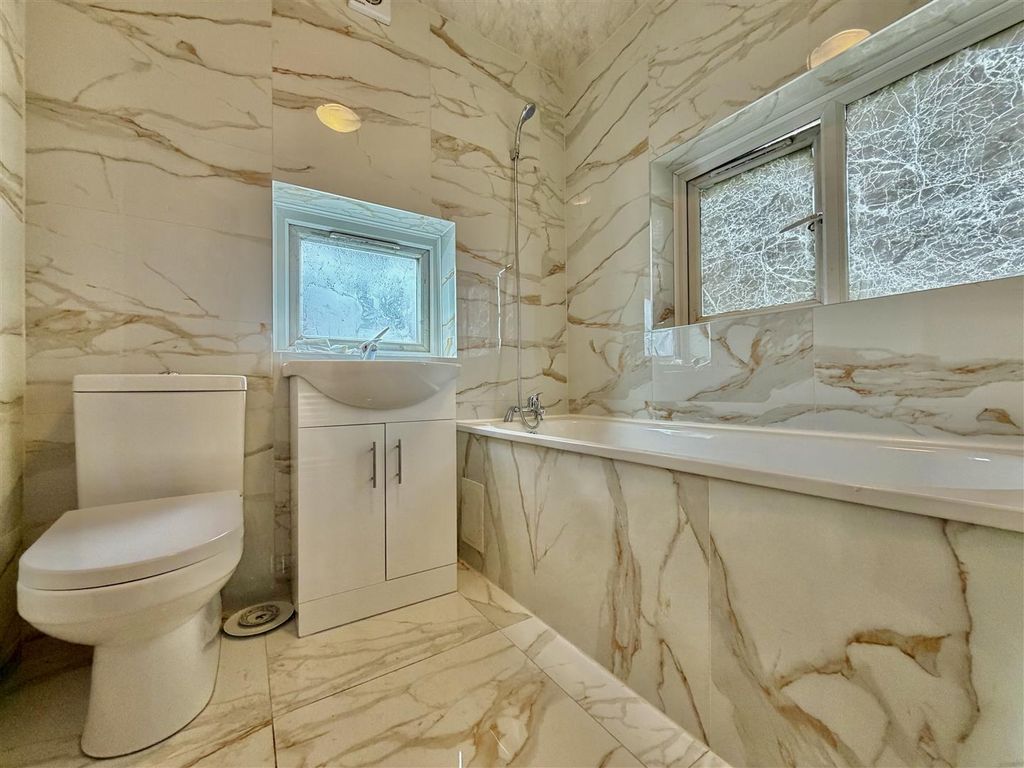 Property photo 2 of 9 Family Bathroom/ WC