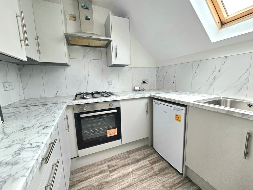 Property photo 2 of 9 Picture No. 03