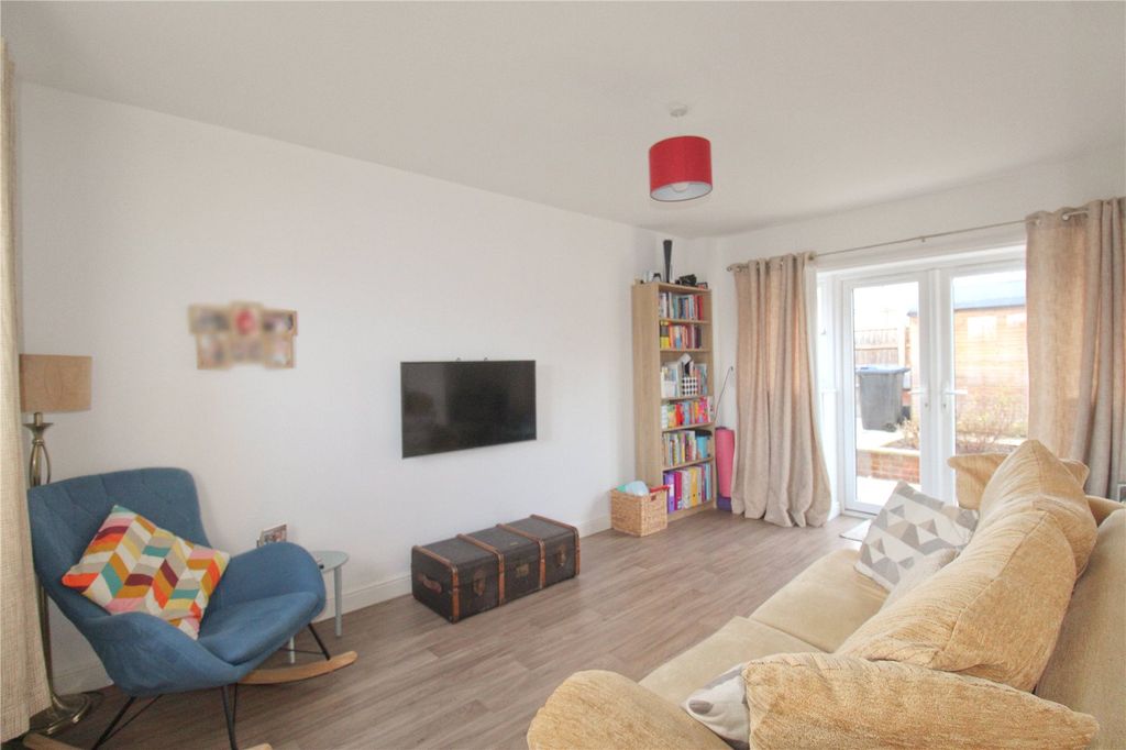 Property photo 3 of 21 Picture No. 11