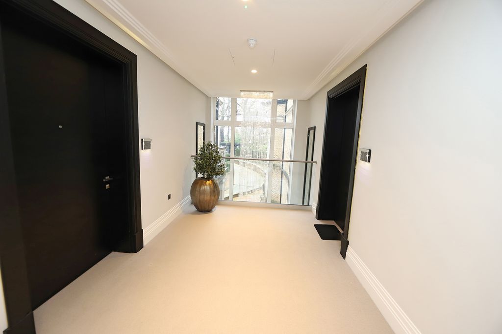 Additional image 11 of 3 bed flat to rentCamlet Way, Hadley Wood EN4