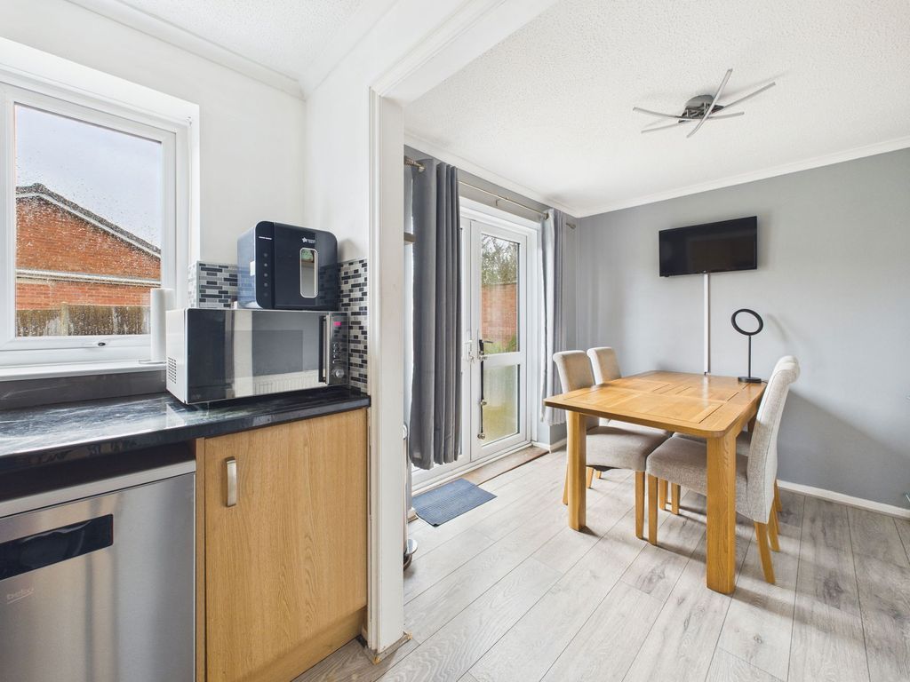 Property photo 3 of 15