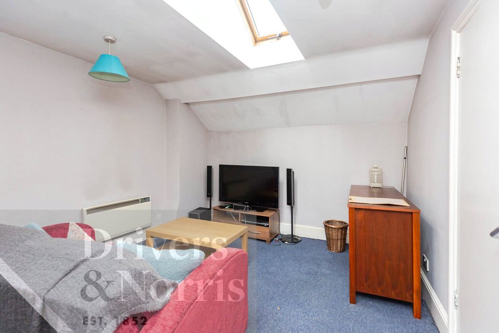 Property photo 3 of 7 Picture No. 09