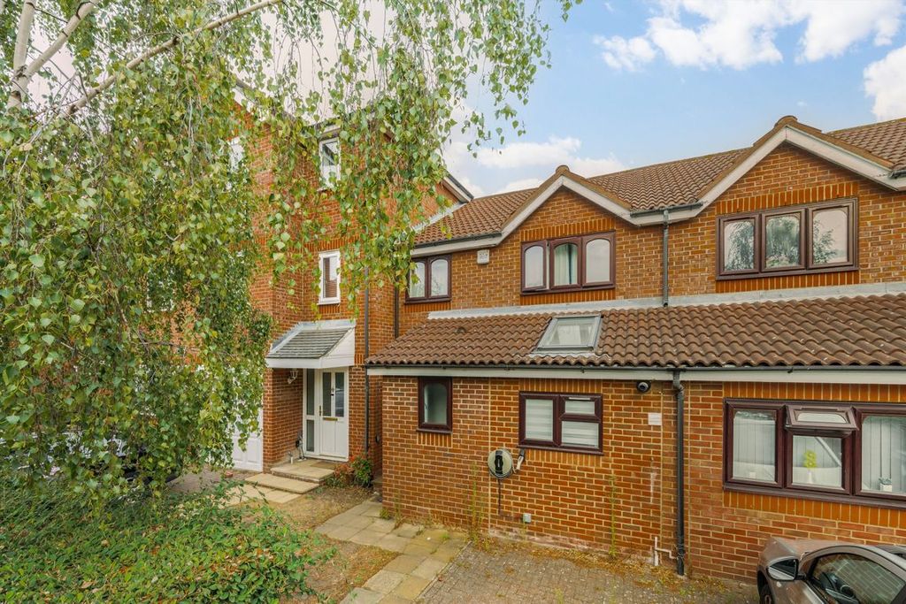 Property photo 1 of 8