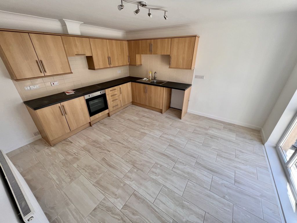 Property photo 3 of 16 Img_9956