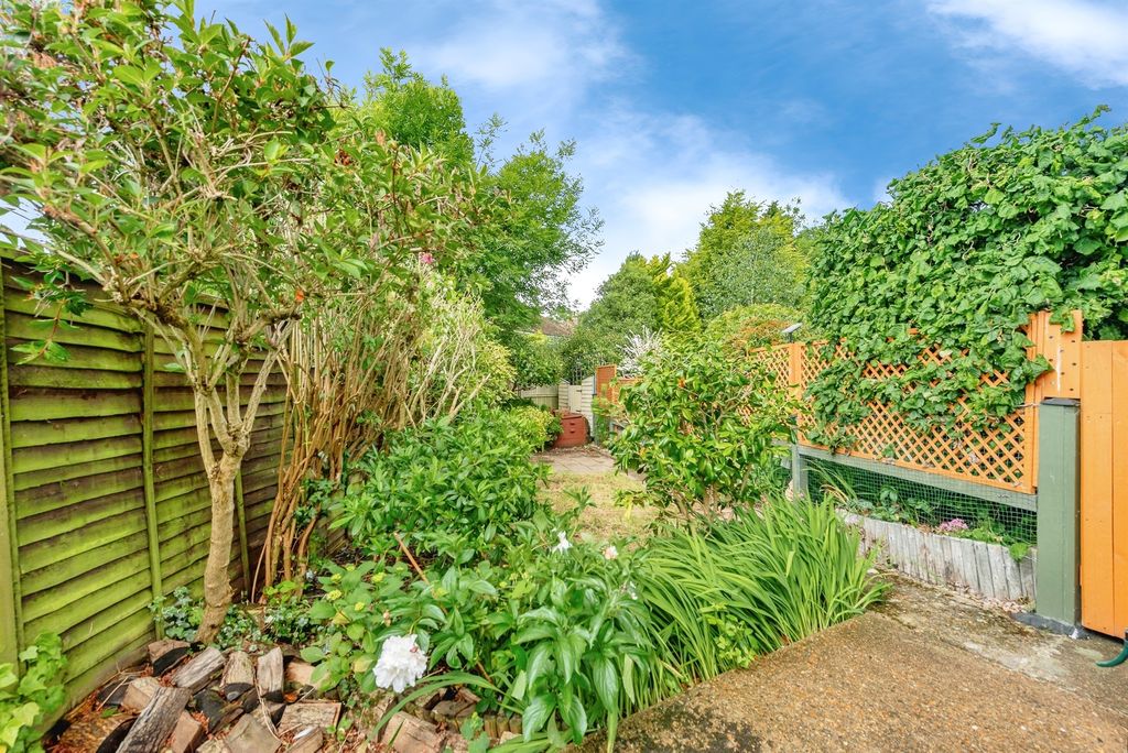 Property photo 2 of 16