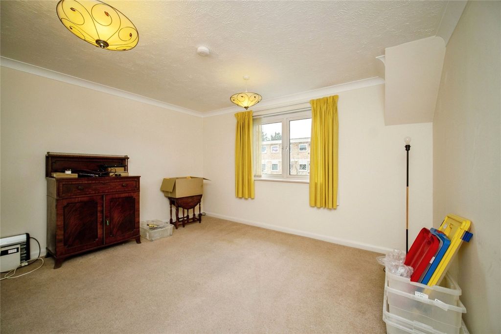 Property photo 2 of 12 Living Room