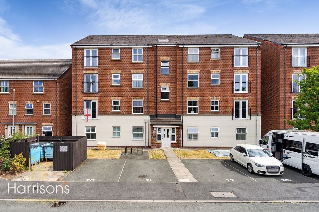 Property photo 1 of 17 5320100