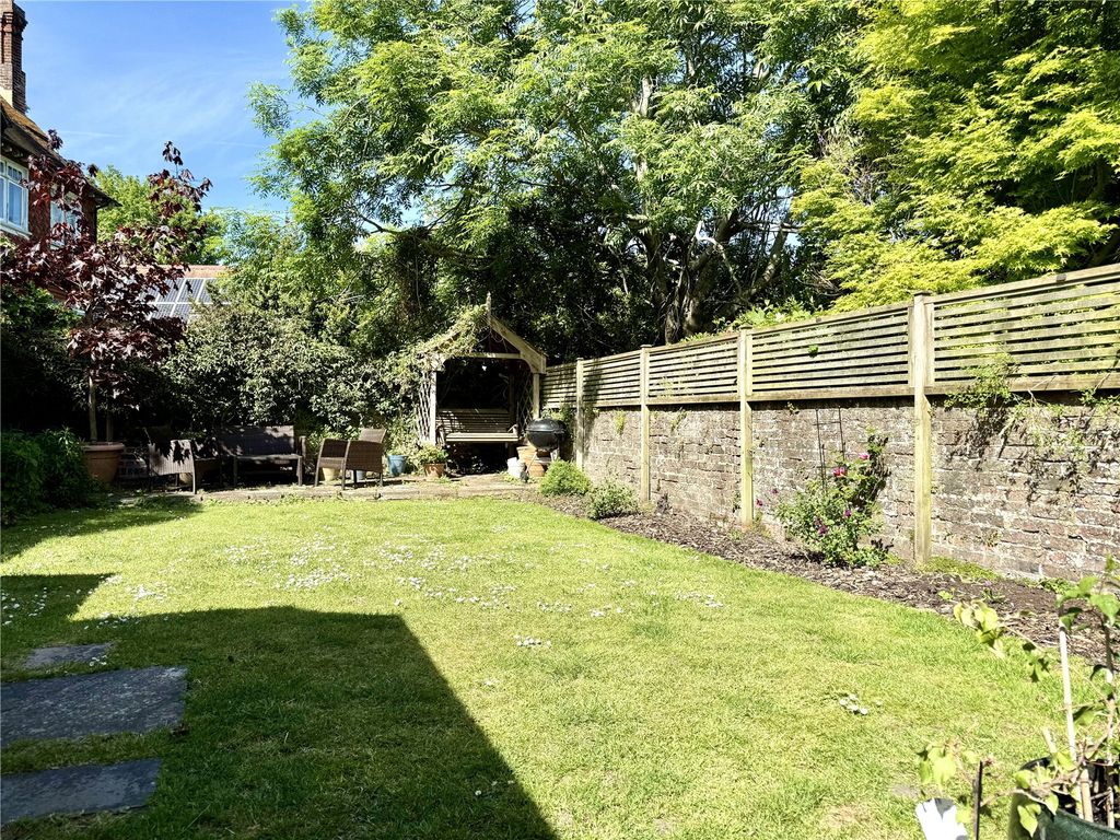 Property photo 3 of 26 Picture No. 29
