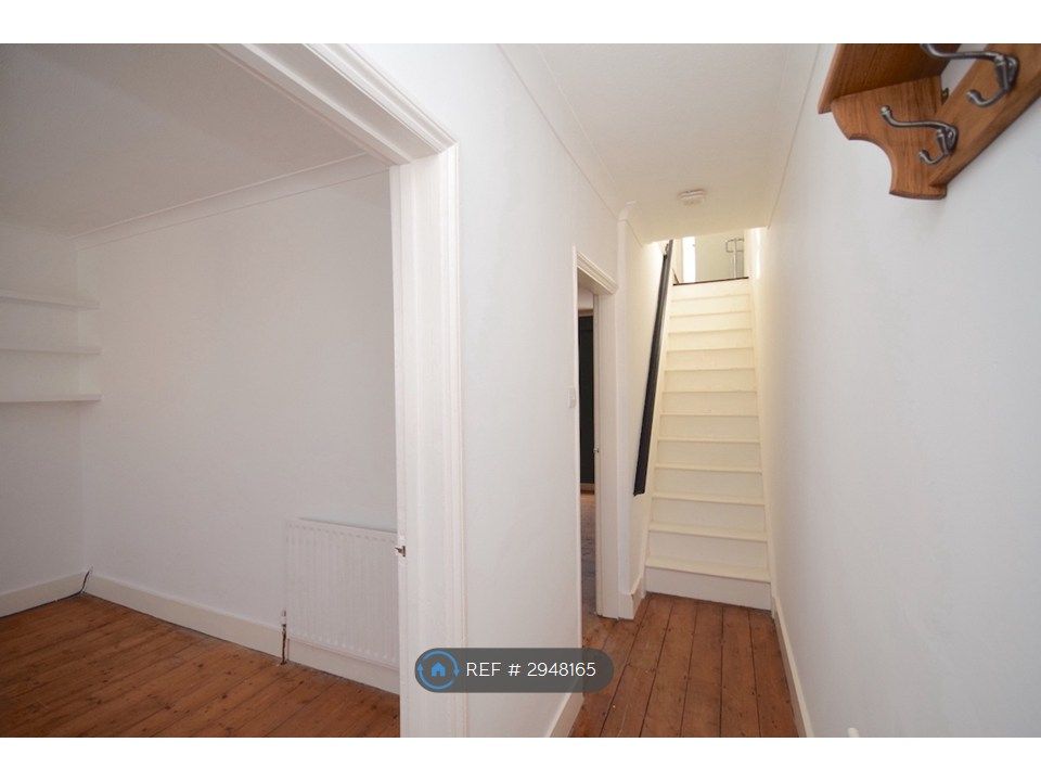 Property photo 3 of 27