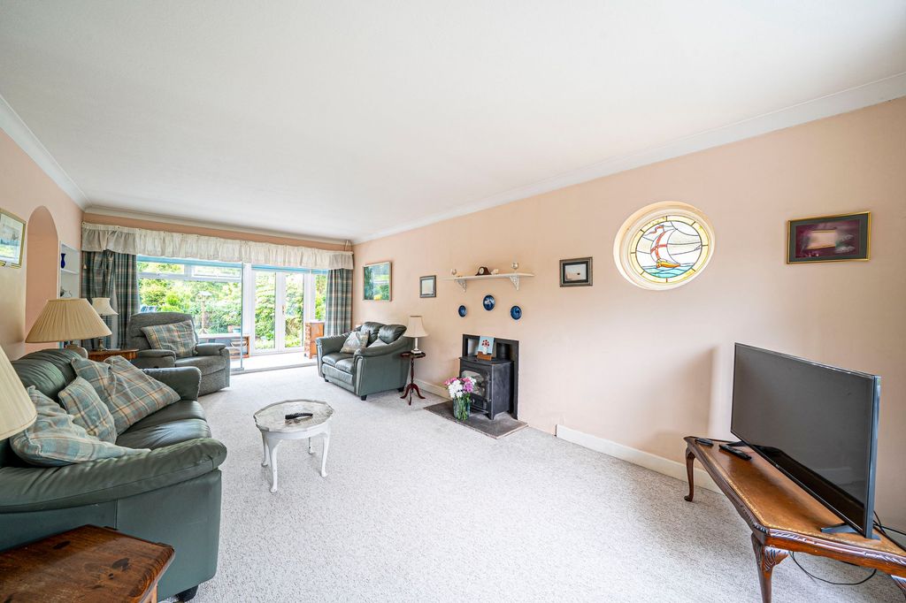 Property photo 2 of 45