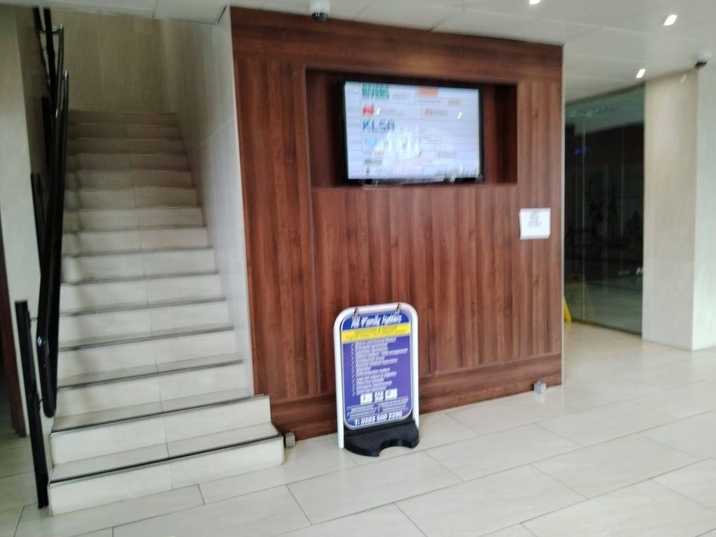 Property photo 3 of 5 Downstairs Main Reception Area