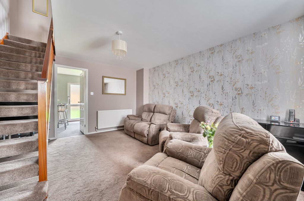 Property photo 3 of 16 1405833-2-6980B27...