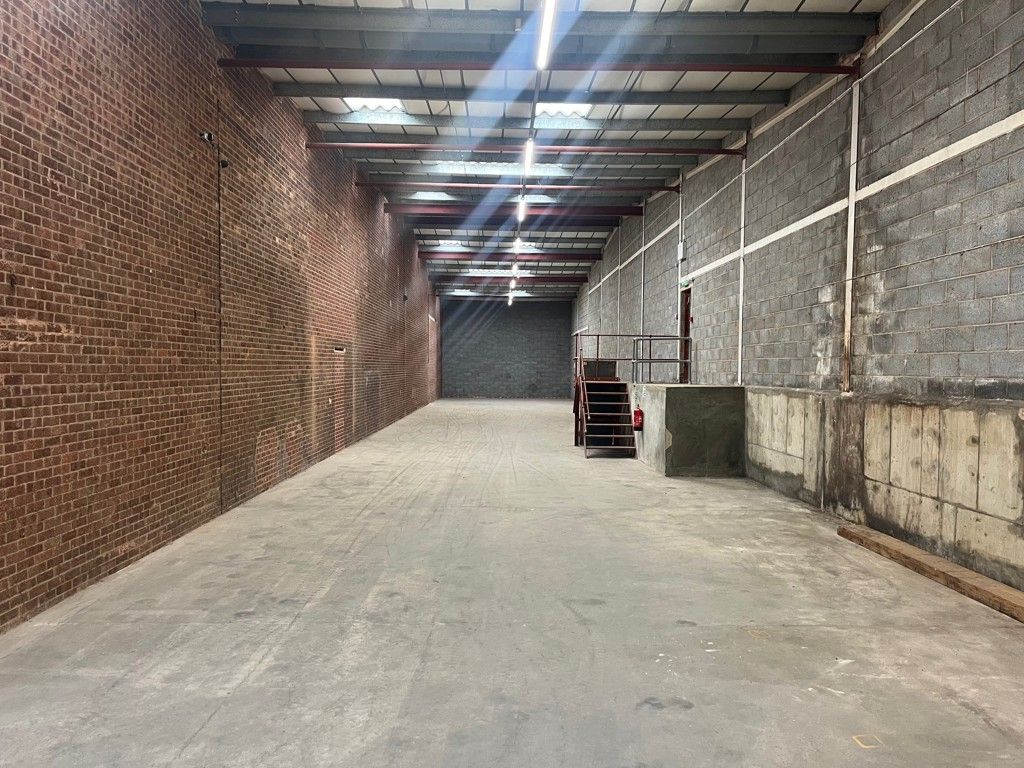 Property photo 3 of 10 Photo 8