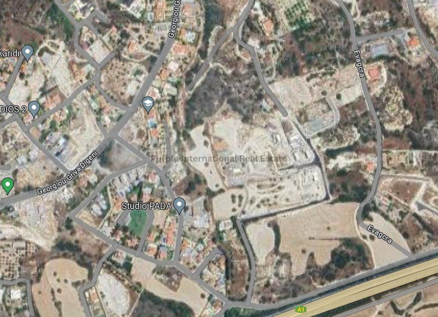 Property photo 1 of 2