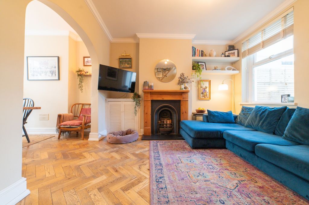 Property photo 3 of 26 Award-Winning Media Team On Every Listing_4