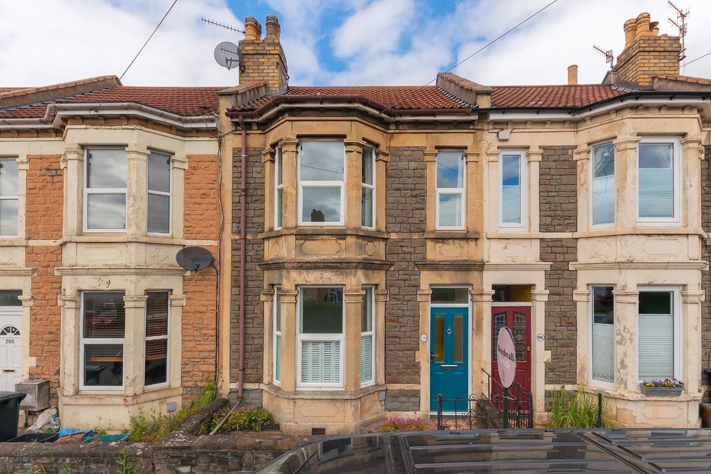 Property photo 2 of 40 1S9J8Lbr - External A.Jpg