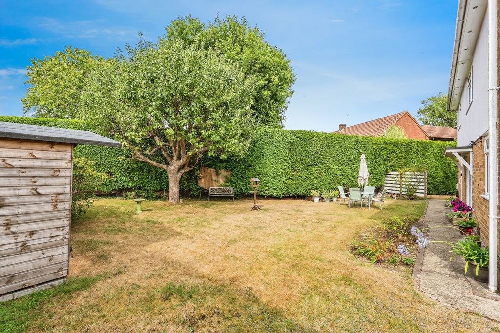 Property photo 3 of 19 Photo