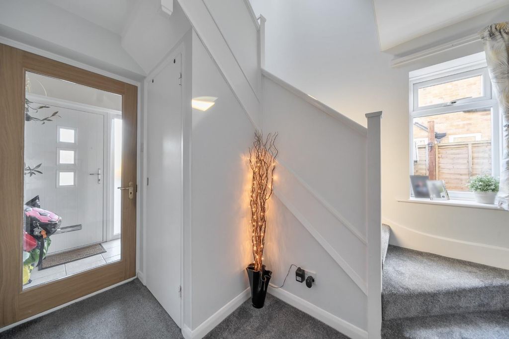 Property photo 3 of 22 1432972-10-69Bc43Bc3A5B8.Jpg